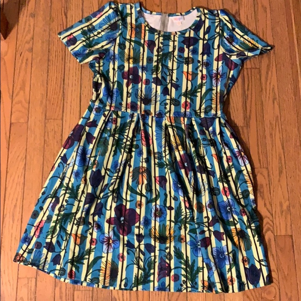 LulaRoe Amelia